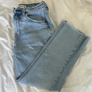 Abercrombie curve love mid rise 90s straight jean